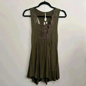 BNWOT Harlow sleeveless tank  top size S